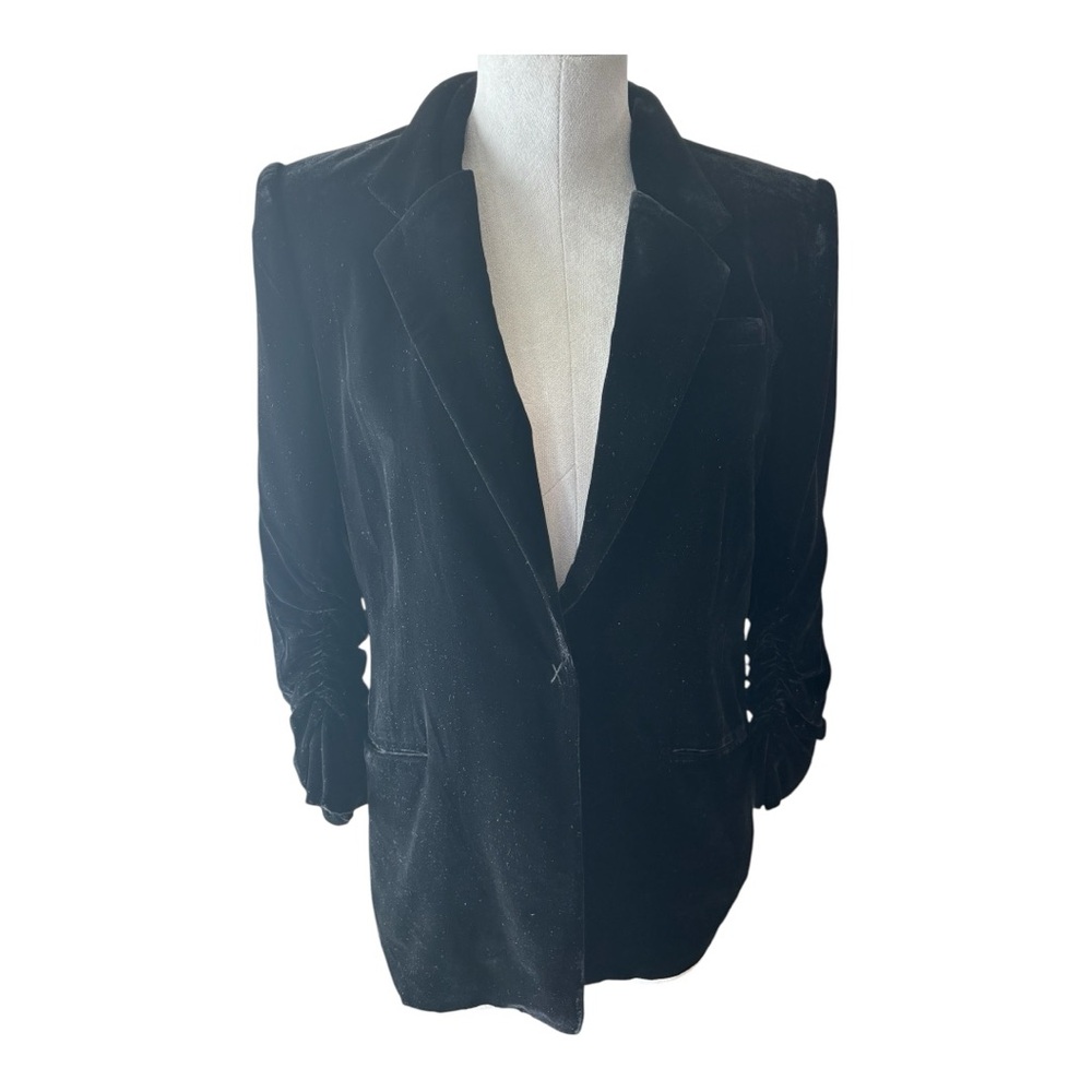Elegant Black Women's Velour Blazer
